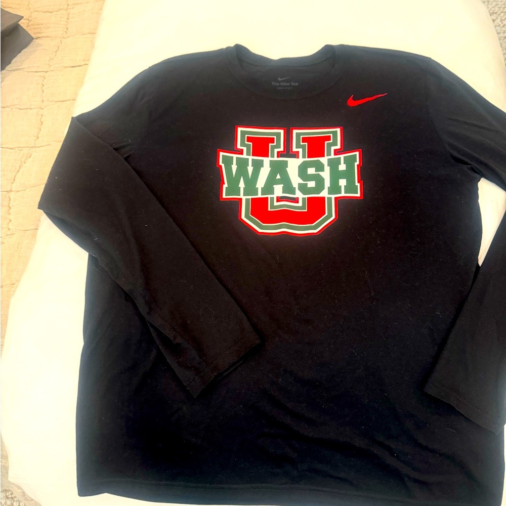 Men’s WashU Long sleeve Nike dri-fit shirt size large